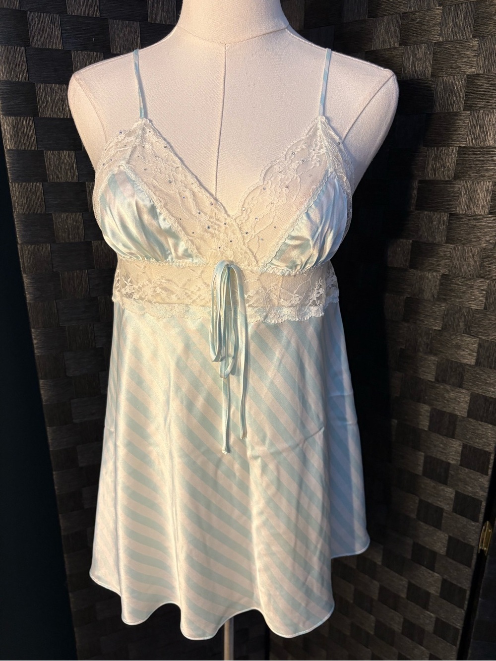 Y2K Victoria's Secret blue and white striped satin babydoll chemise/slip dress